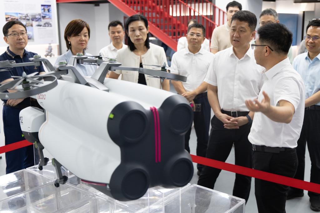 白建刚书记到伟德体育调研指导工作